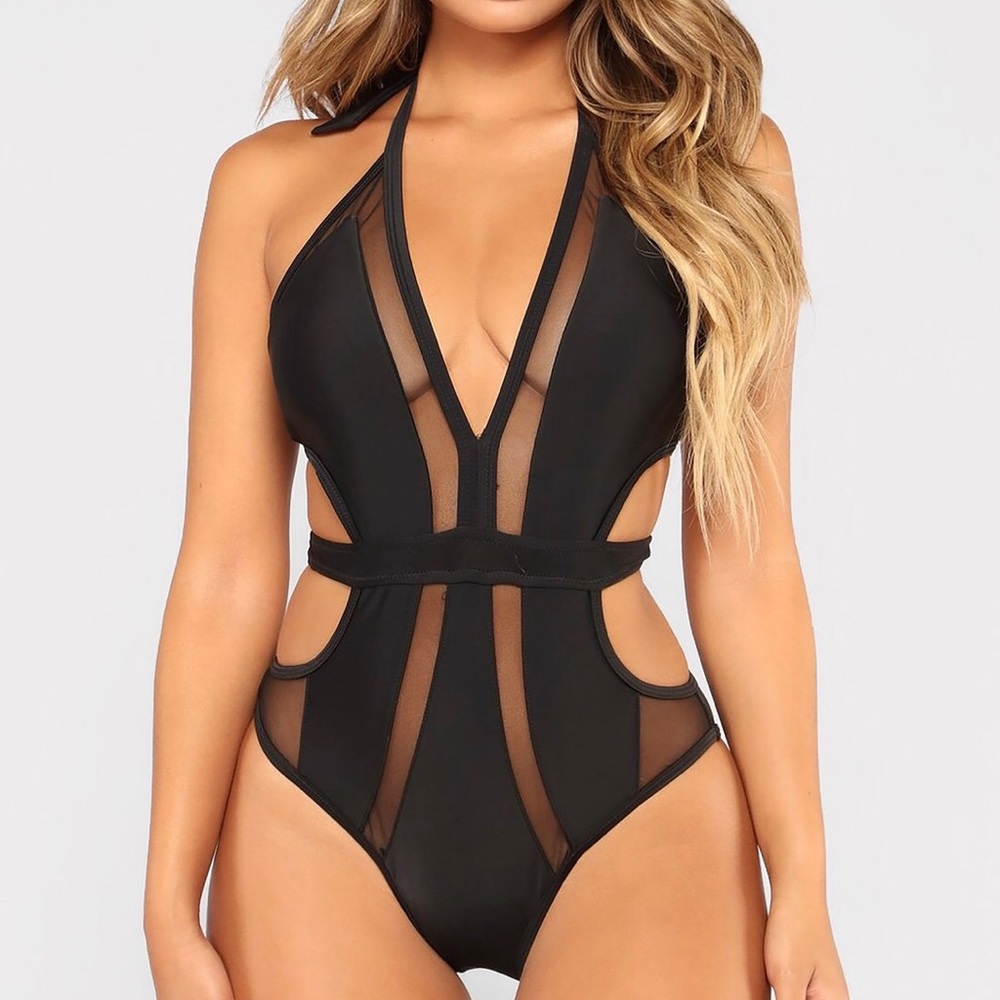Meshing with you monokini